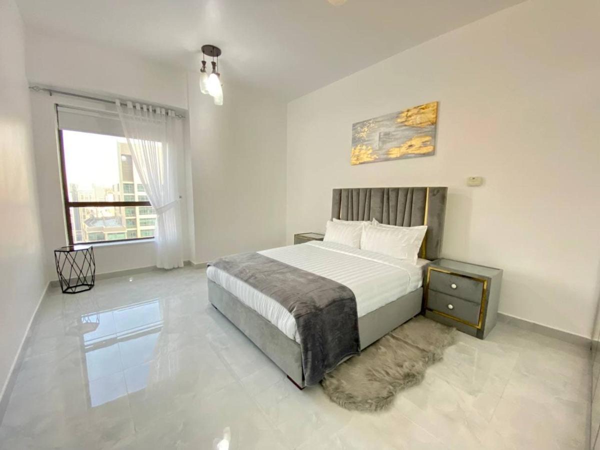 Luxury Jbr Apartments , Beach , Pool , Parking Dubai Eksteriør billede