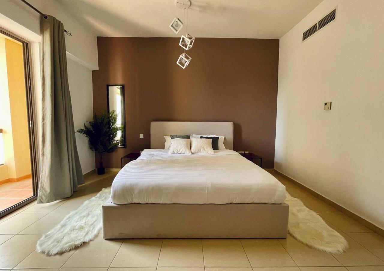 Luxury Jbr Apartments , Beach , Pool , Parking Dubai Eksteriør billede